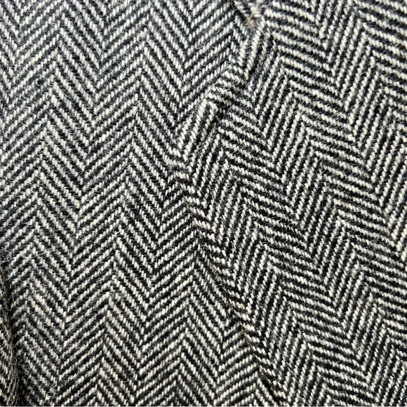 VINTAGE Tweed Sport Coat Blazer 100% Virgin Wool Black Cream Heritage Style 44